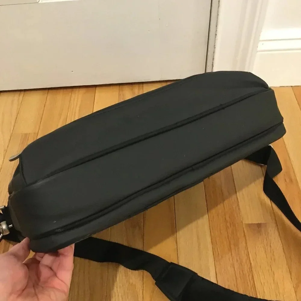 Dell Laptop Bag Fits 15 inch laptop